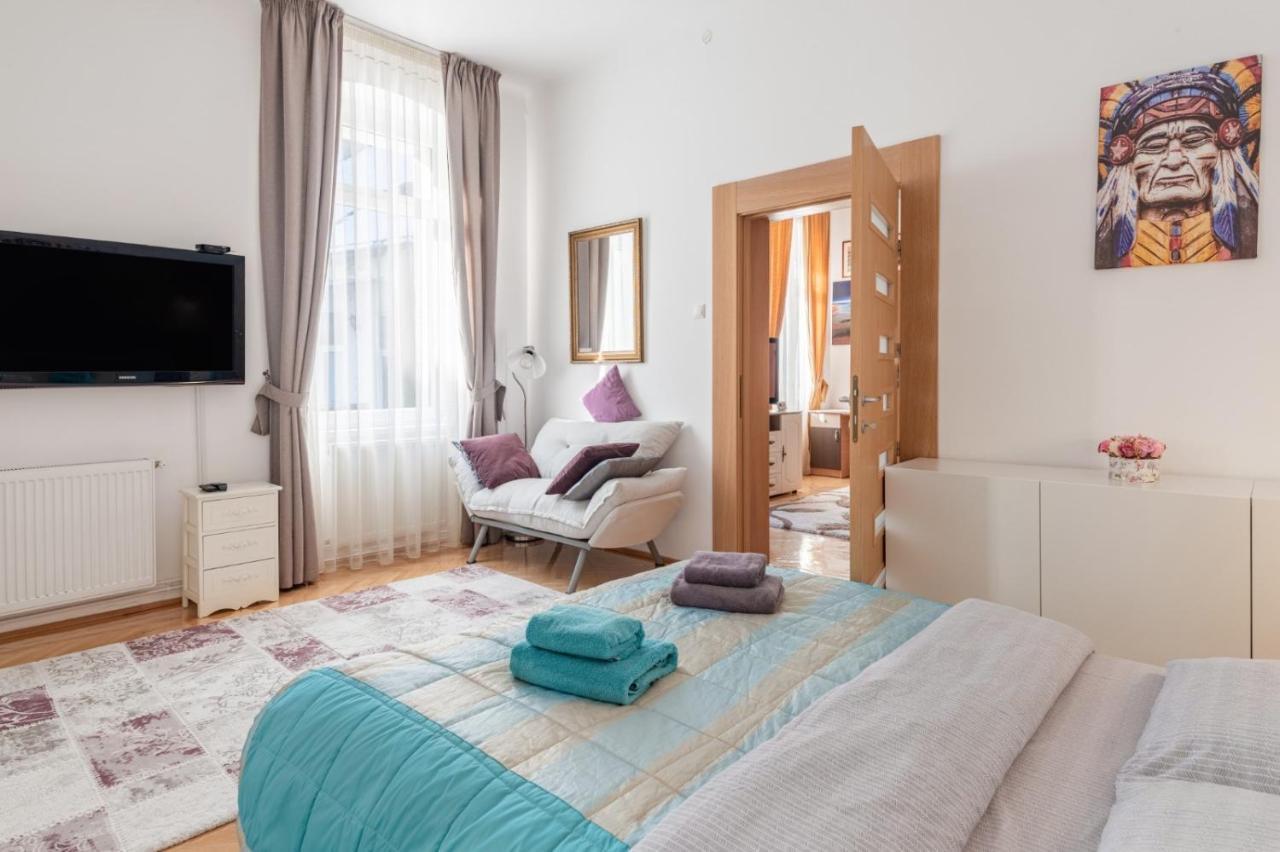 Апартаменти Brasov Centrul Vechi - 67Sqm - 2Min To Counsel Square Екстер'єр фото