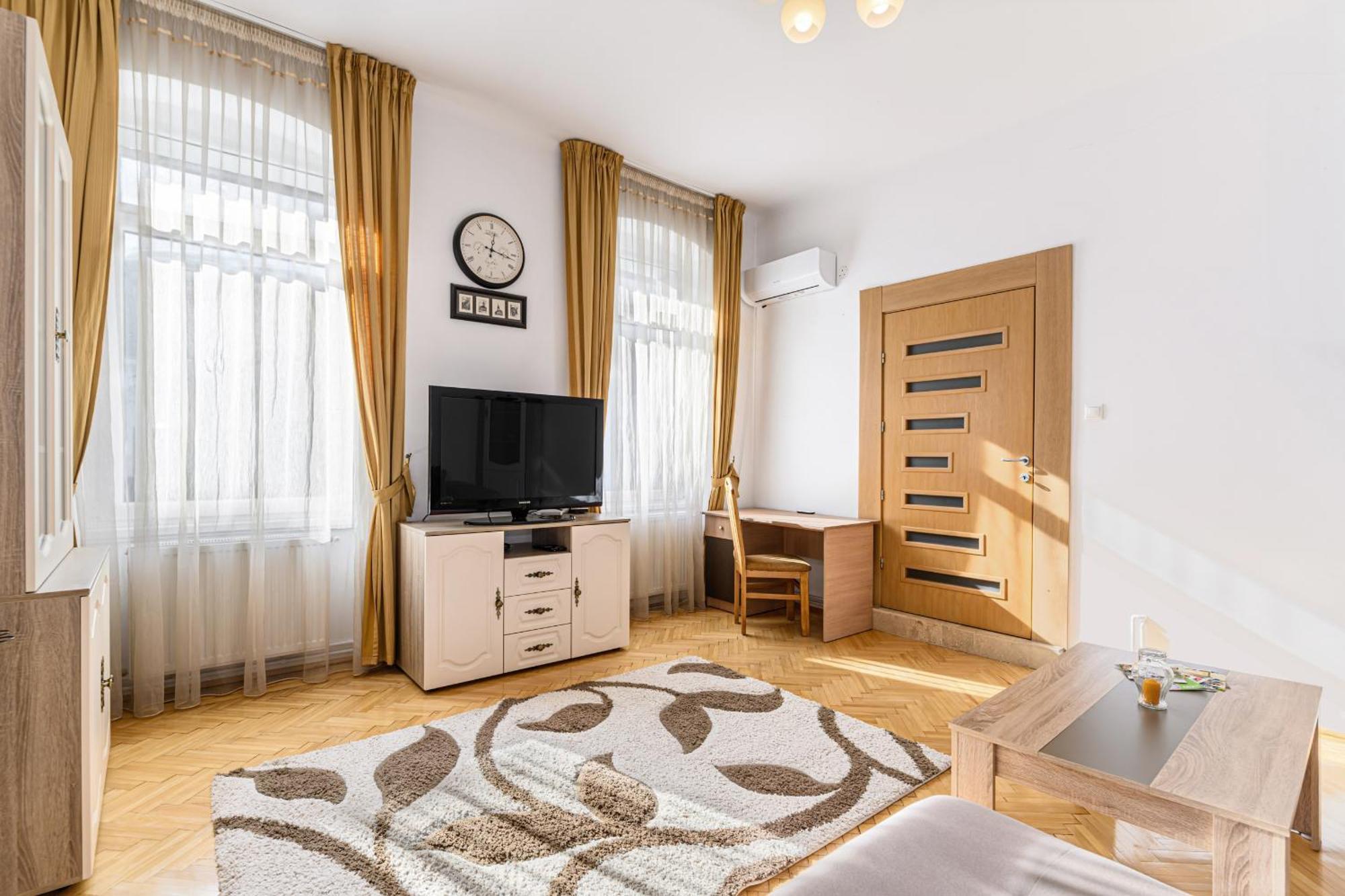Апартаменти Brasov Centrul Vechi - 67Sqm - 2Min To Counsel Square Екстер'єр фото