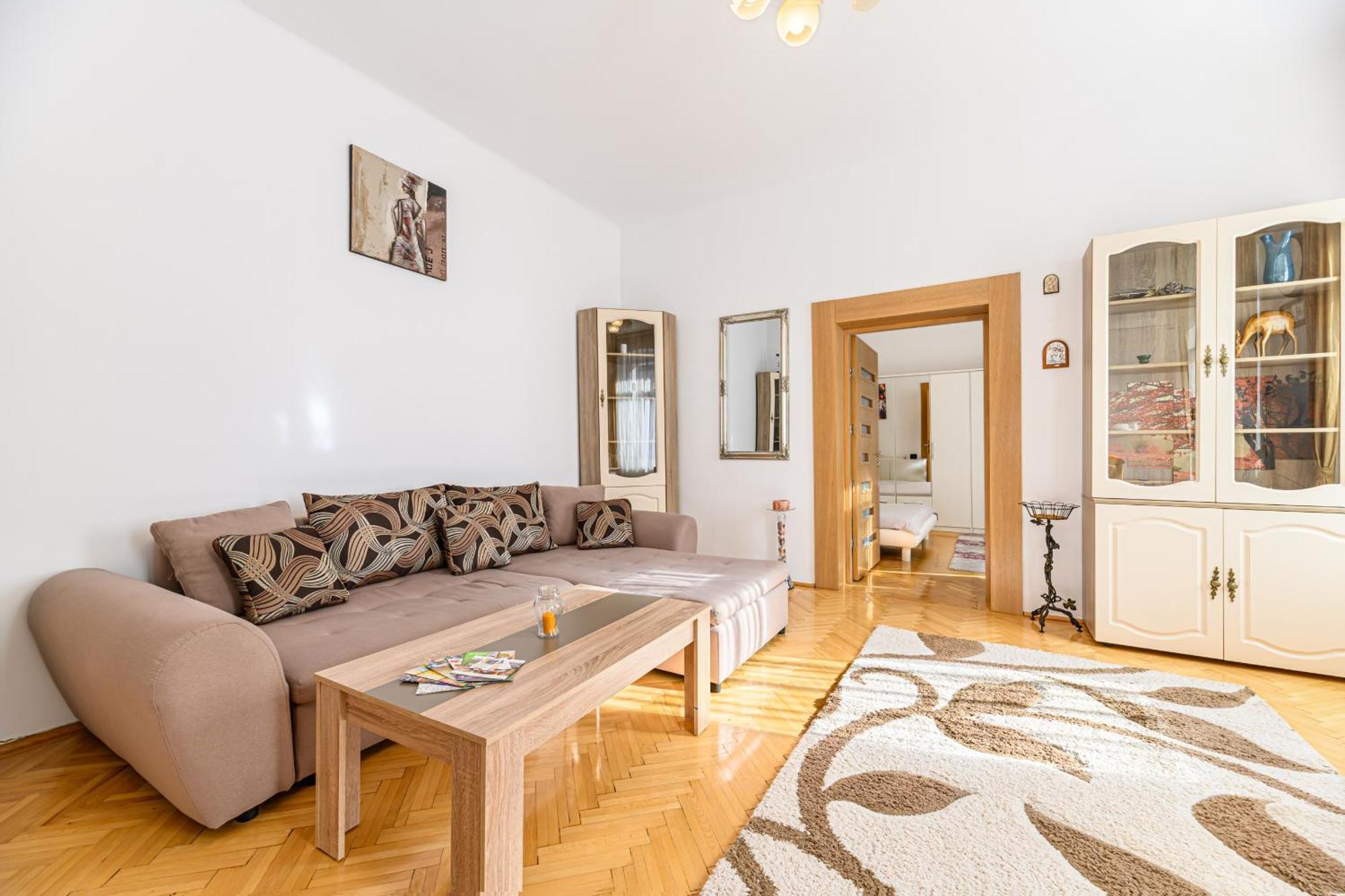 Апартаменти Brasov Centrul Vechi - 67Sqm - 2Min To Counsel Square Екстер'єр фото