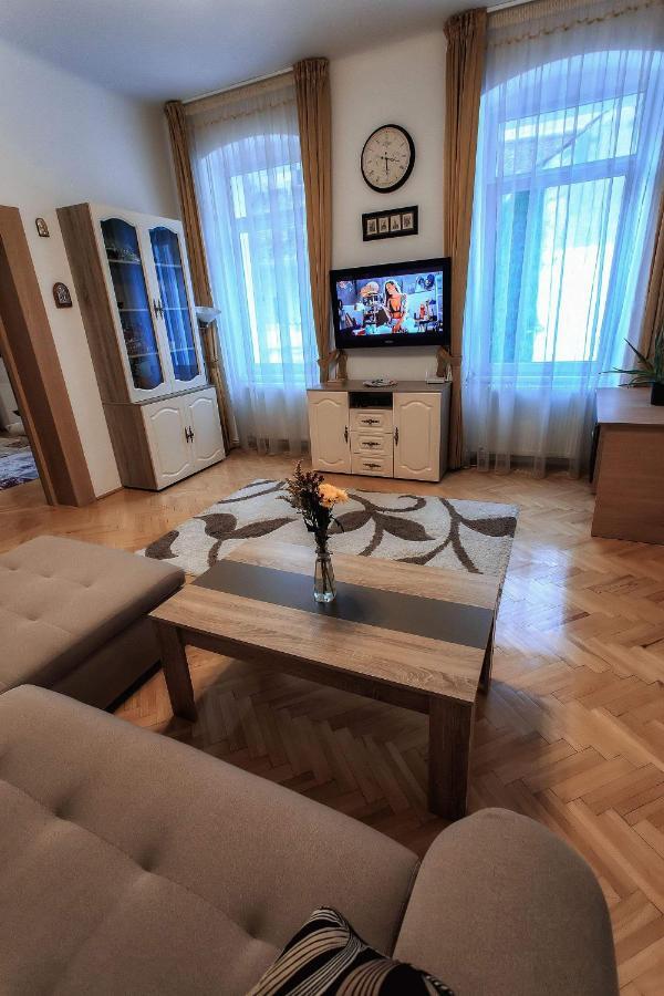 Апартаменти Brasov Centrul Vechi - 67Sqm - 2Min To Counsel Square Екстер'єр фото