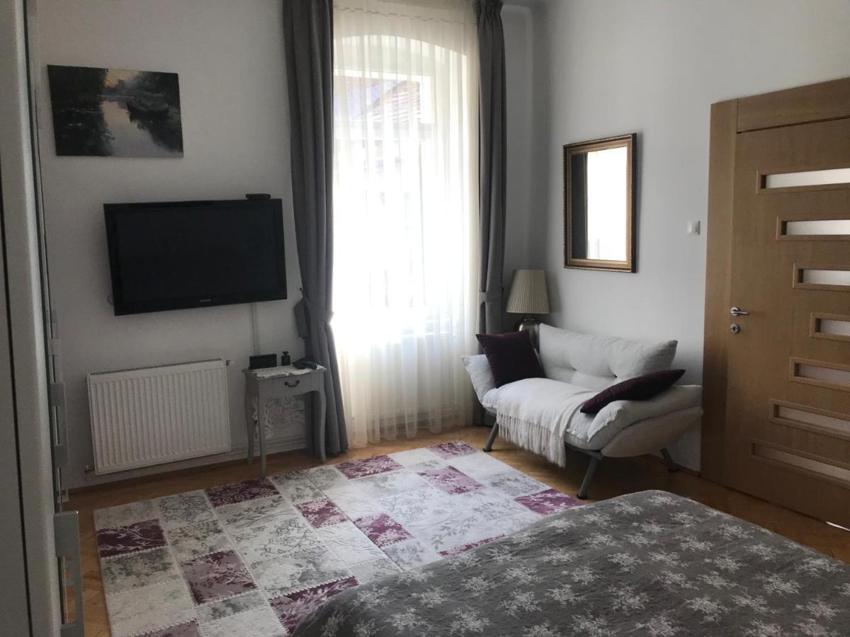 Апартаменти Brasov Centrul Vechi - 67Sqm - 2Min To Counsel Square Екстер'єр фото